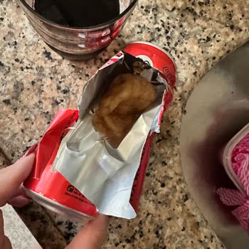 Coca-Cola Zero’da Yabancı Madde Tespiti Tüketicileri Endişelendiriyor