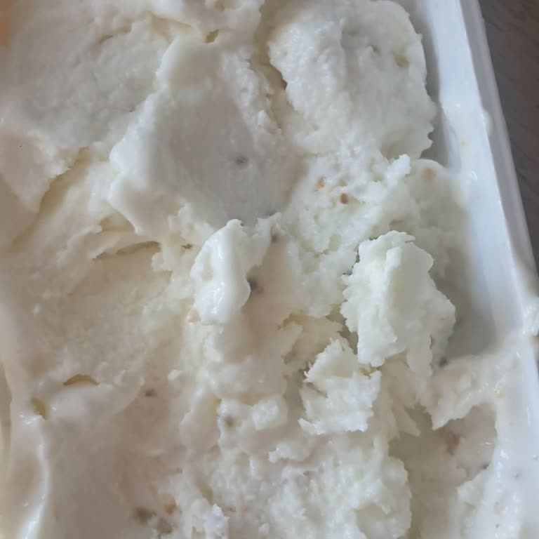 Migros Şubesinde Buzlu Ve Küflü Dondurmalar Sağlık Endişesi Yarattı