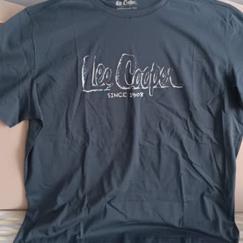 Lee Cooper Kol Rengindeki Farklılık Nedeniyle T‑Shirt’te Değişim Talebi