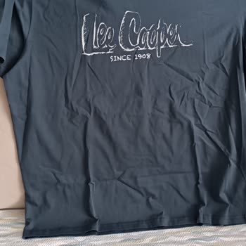 Lee Cooper Kol Rengindeki Farklılık Nedeniyle T‑Shirt’te Değişim Talebi