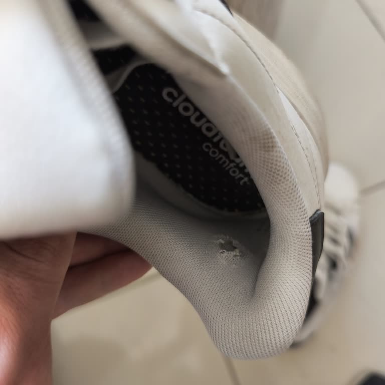 Boyner'den Gelen Adidas Ayakkabının Erken Yıpranması Ve İade Talebi