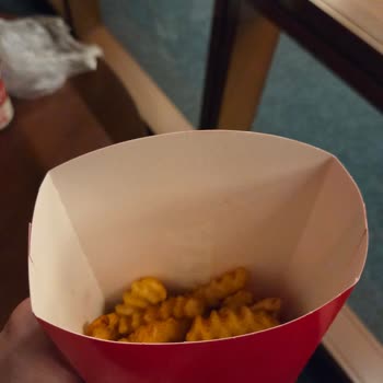 Jumbo Patates Kızartması Eksik Ve Soğuk Gönderildi, Ücret İadesi Talebi