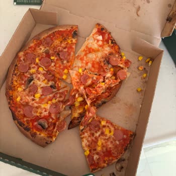 Bozuk Gelen Pizza İçin Çözüm Ve Yeniden Gönderim Talebi