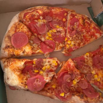 Bozuk Gelen Pizza İçin Çözüm Ve Yeniden Gönderim Talebi