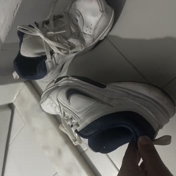 Nike Ayakkabımda Sürekli Ses Ve Patlak Air, Mağaza Çözüm Sunamıyor