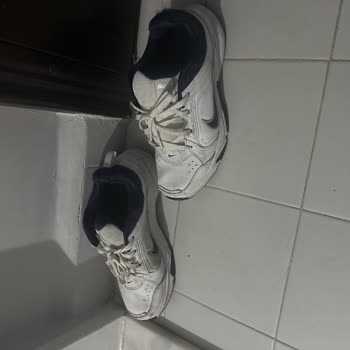 Nike Ayakkabımda Sürekli Ses Ve Patlak Air, Mağaza Çözüm Sunamıyor