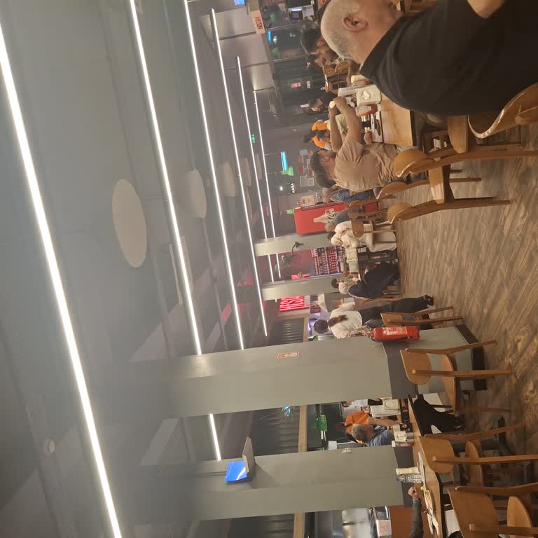 Köfteci Yusuf’ta Personelin Görmezden Gelmesi Ve Müşteri Güveninin Sarsılması
