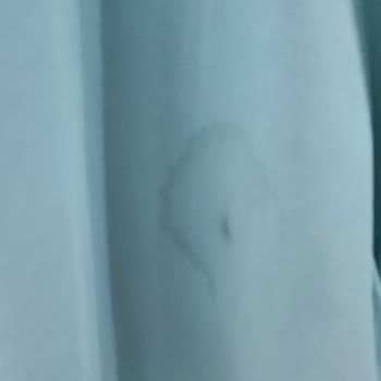 Çocuk Tişörtü Lekeli Ve Parfümlü Geldi, Hijyen Ve Kalite Kontrol Sorunu