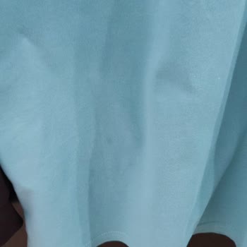 Çocuk Tişörtü Lekeli Ve Parfümlü Geldi, Hijyen Ve Kalite Kontrol Sorunu