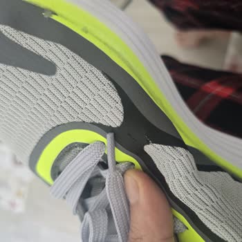 Slazenger Ayakkabıda İlk Kullanımda Deri Soyulması Ve Değişim Talebi