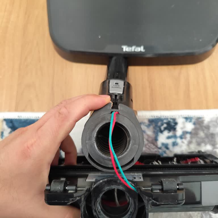 Tefal X-Force Flex Süpürge Başlığı 6 Ayda Kırıldı Garanti Reddi