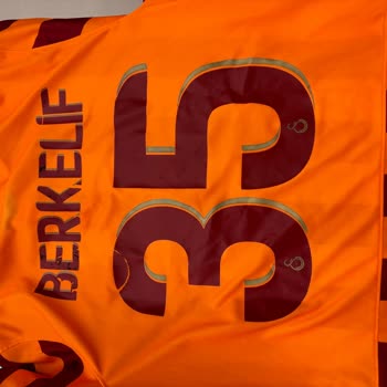 GS Store'dan Alınan Formanın Baskılarının Çözülmesi Ve Müşteri Hizmetlerine Ulaşılamaması