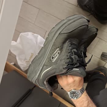 Ayakkabım Bir Yılda Deforme Oldu, Skechers’tan İade Talebi
