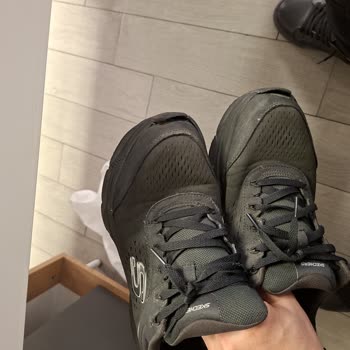 Ayakkabım Bir Yılda Deforme Oldu, Skechers’tan İade Talebi