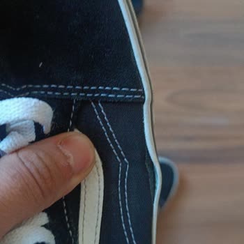 Vans Ayakkabısının Açılması Ve Mağaza İletişimsizliği Nedeniyle Garanti Sorunu