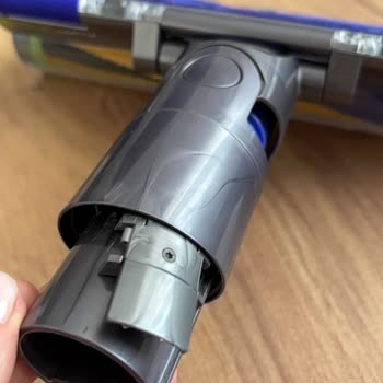 Dyson V12 Lazer Optik Başlığının İç Parçası Kırıldı, Garanti Kapsamı Dışı Ve Ücret İstendi
