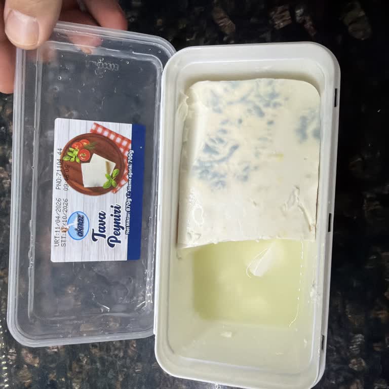 BİM'de Bozulmuş Peynir Ve Fişsiz Değişim Talebi