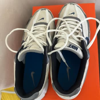 Ayıplı Nike Ayakkabıda Fabrikasyon Hatası Değişim Talebi