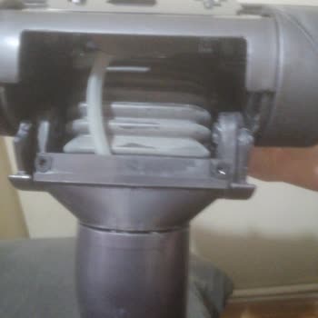 Dyson Cinetic Süpürge Başlığı Kırıldı, Garanti Kapsamı Dışında