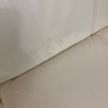 Renk Atan Pijama Takımı Deri Koltuğa Boya Bıraktı Ve İade Veya Değişim Talebi