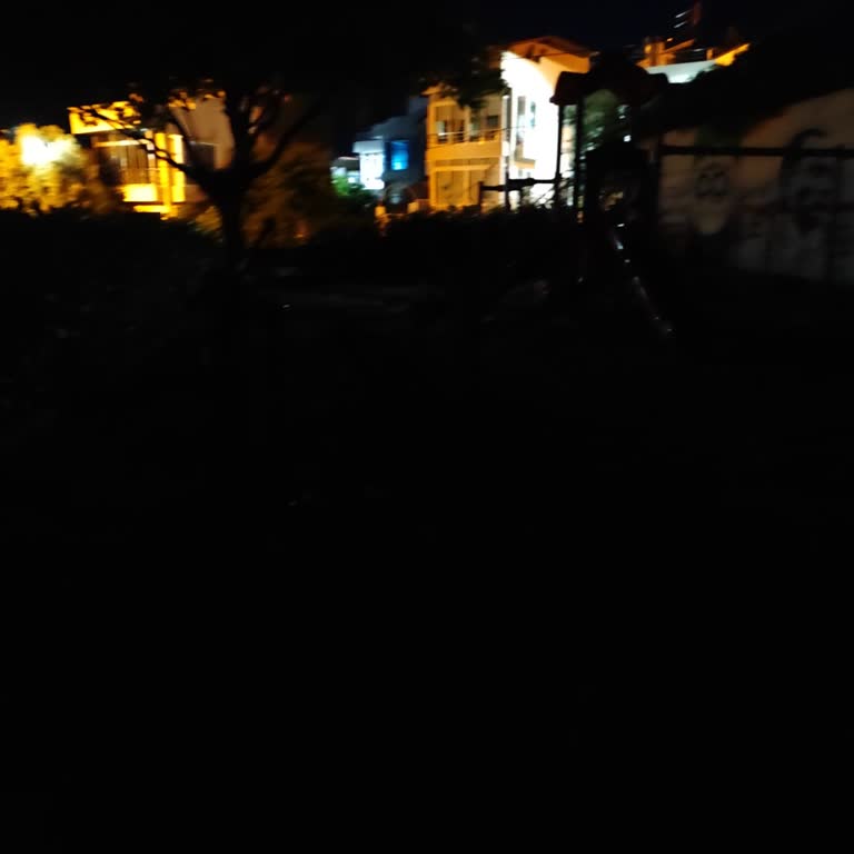 Yenice Mahallesi Çocuk Parkı Aydınlatma Eksikliği Ve Temizlik Sorunu