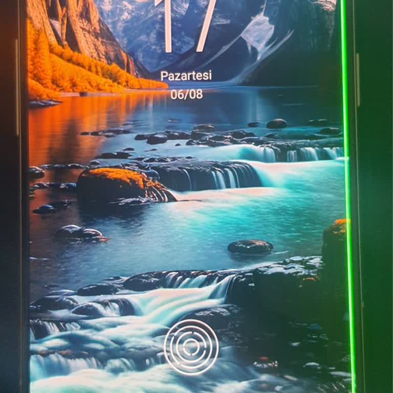 Realme GT2 Pro Ekranda Beliren Yeşil Çizgi İçin Ücretsiz Onarım Talebi