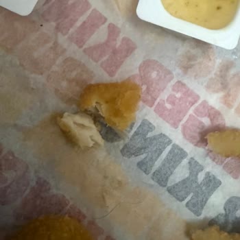 Kemik Parçası İçeren Nugget Nedeniyle Diş Kırıldı Ve Sağlık Mağduru Oldum