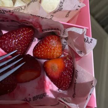 Waffle Siparişinde Çürük Meyve, İade Ve Değişim Talebi Reddedildi