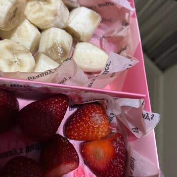 Getir Üzerinden Aldığım Waffle’da Çürük Meyve Ve İade Reddedildi