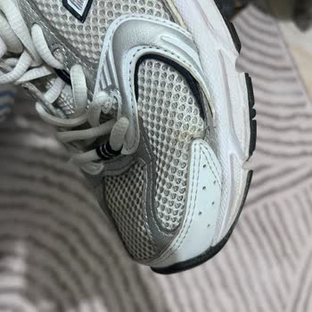 SuperStep Outlet’te New Balance Ayakkabılarda Erken Yıpranma Ve İlgisiz Garanti Süreci