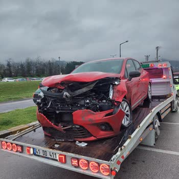 Renault Clio Hava Yastığı Açılmadı Şoför Güvenini Sarsıyor