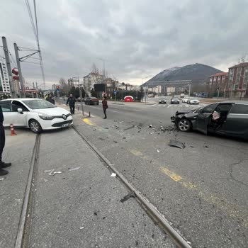 Aksigorta Araç Pert Ödemesini Reddeder Ve Müşteriyi Uzun Süre Bekletiyor