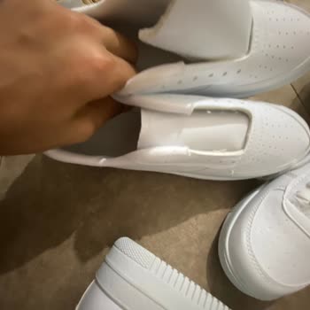 Kampanyadaki Adidas Ayakkabı Yerine Kalitesiz Nike Benzeri Ürün Gönderildi Ve İade Bekleniyor