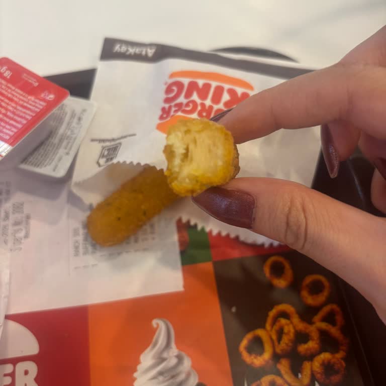 Gaziantep Forum Burger King Şubesinde Düşük Kaliteli Çıtır Peynir Ve Cola