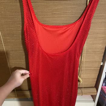 Bellanova’da Görselin Uyuşmadığı, Kalitesiz Elbise Ve Cevapsız İade Talebi