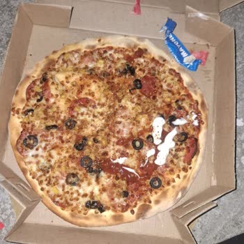 Gecikmeli Ve Yanlış Boyutta Pizza İçin İade Talebi