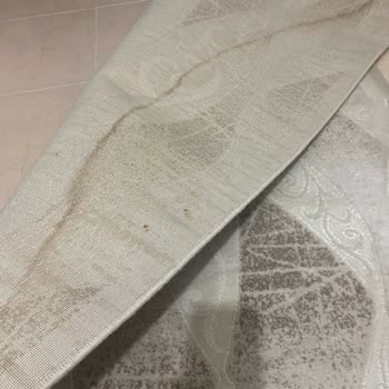 Fabrika Halı Yıkama’da Lekeler Çıkarılmadı Ve Yeni Leke Bırakıldı