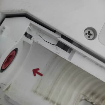 Roborock Qrevo C Robot Süpürgede Alt Kısım Kırığı İçin Garanti İncelemesi Ve Servis Desteği Talebi
