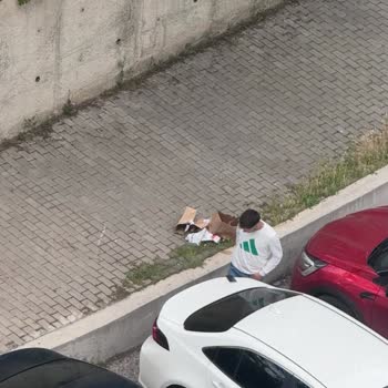 Kurye Siparişi Yiyerek Teslim Etmedi, Ücret İadesi Ve Disiplin İstiyorum