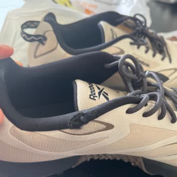 Reebok Spor Ayakkabısında Erken Yırtılma Ve Garanti Reddi