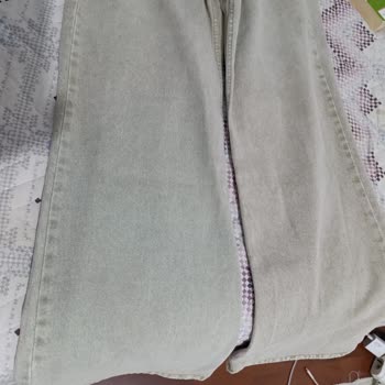 Renk Uyumsuzluğu Ve Defolu Pantolon İçin İade Ve Değişim Talebi