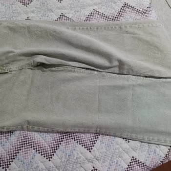 Renk Uyumsuzluğu Ve Defolu Pantolon İçin İade Ve Değişim Talebi