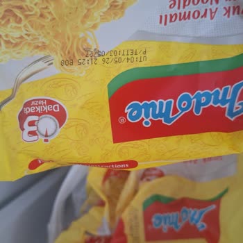 Tavuklu Indomie’de Böcek Çıktı, Sağlık Endişesi