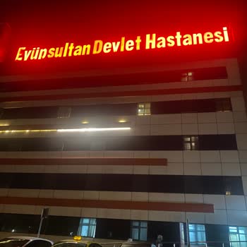 Acil Serviste Hastaya Dikkatsizlik Ve Kanülün Çıkarılmaması