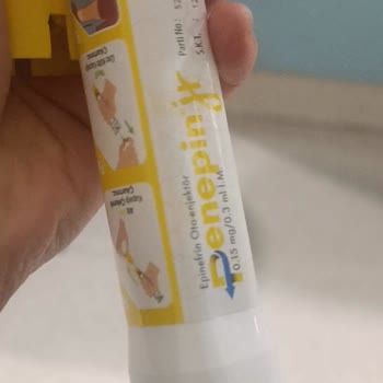 Vem İlaç İğnenin Paslanmış Olması