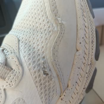 Skechers GO Run Ayakkabısının İlk Yılında Yırtılması Ve Garanti Reddi