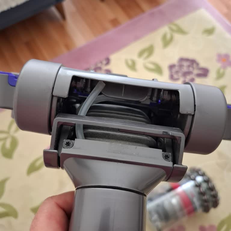 Dyson Süpürge Başlığının Kırılması Garanti Kapsamına Alınmıyor