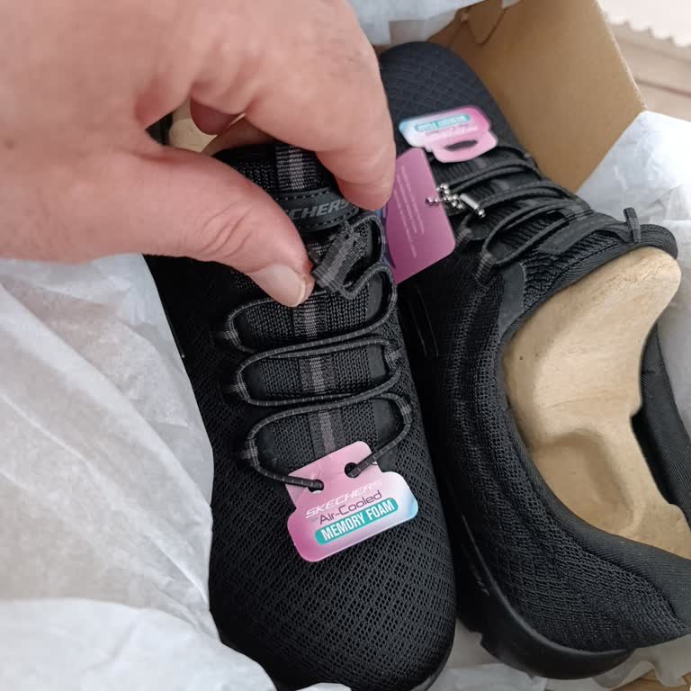 Skechers Eminönü Mağazasında Ayıplı Ürün Ve İade Sorunları