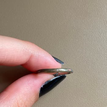 Capitol Swarovski Mağazasında Yanlış Yönlendirme Sonucu Kararan Tek Taş Yüzük