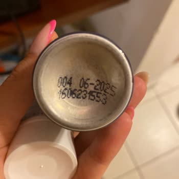 Son Kullanma Tarihi Geçmiş Veet Ürünü Migros’ta Kimyasal Yanık Yarattı